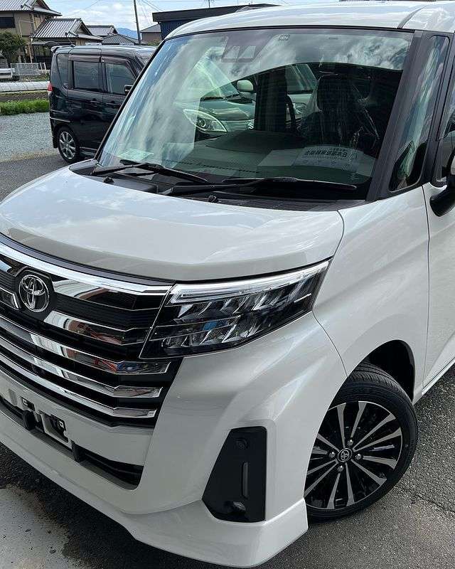 ルーミー電動ステップ取付