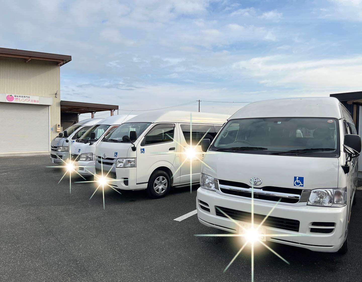 リフト、ステップ、スロープ車の故障修理はオレンジ三重にお任せ下さい‼️